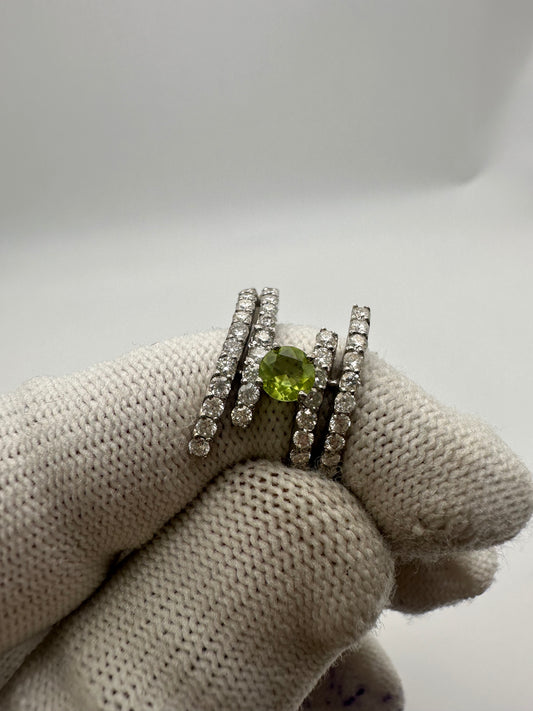 August Birthstone Peridot Ring with Moissanite Accents in Rhodium-Plated 925 Silver – A Stunning Gift for Her