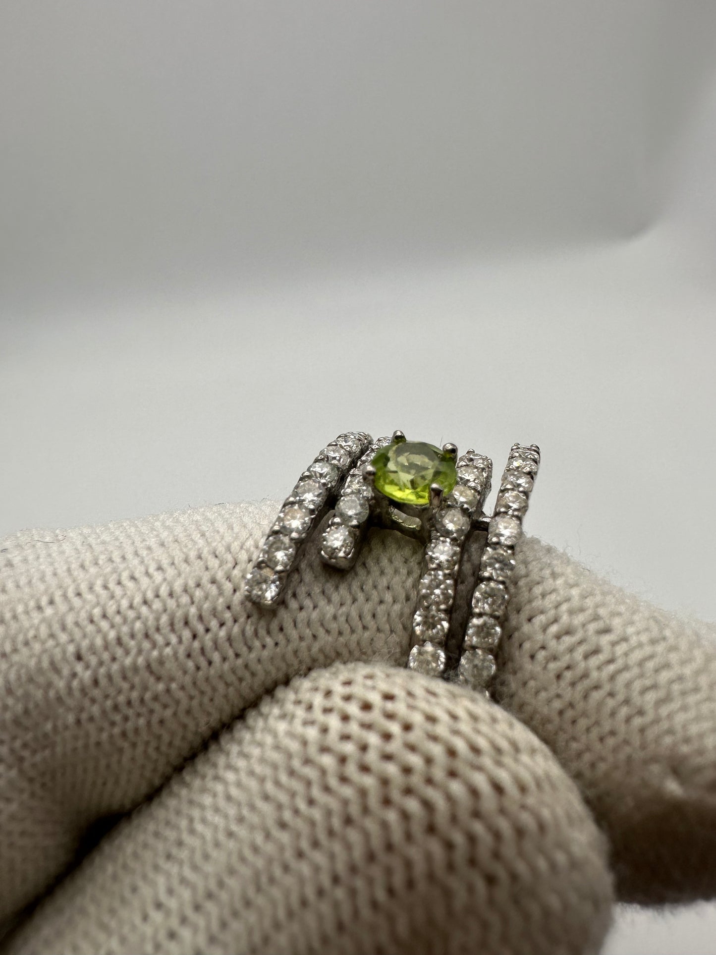 August Birthstone Peridot Ring with Moissanite Accents in Rhodium-Plated 925 Silver – A Stunning Gift for Her