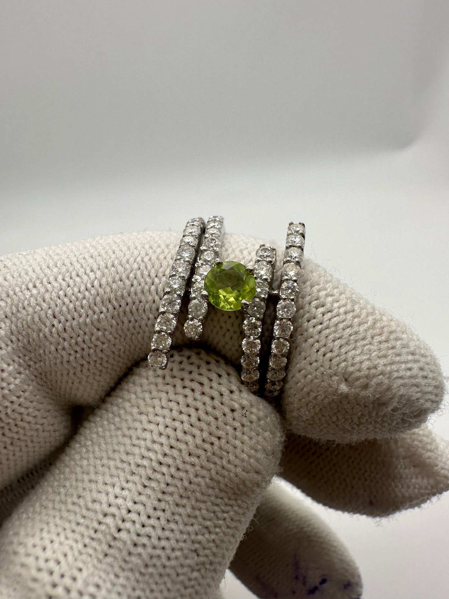 August Birthstone Peridot Ring with Moissanite Accents in Rhodium-Plated 925 Silver – A Stunning Gift for Her