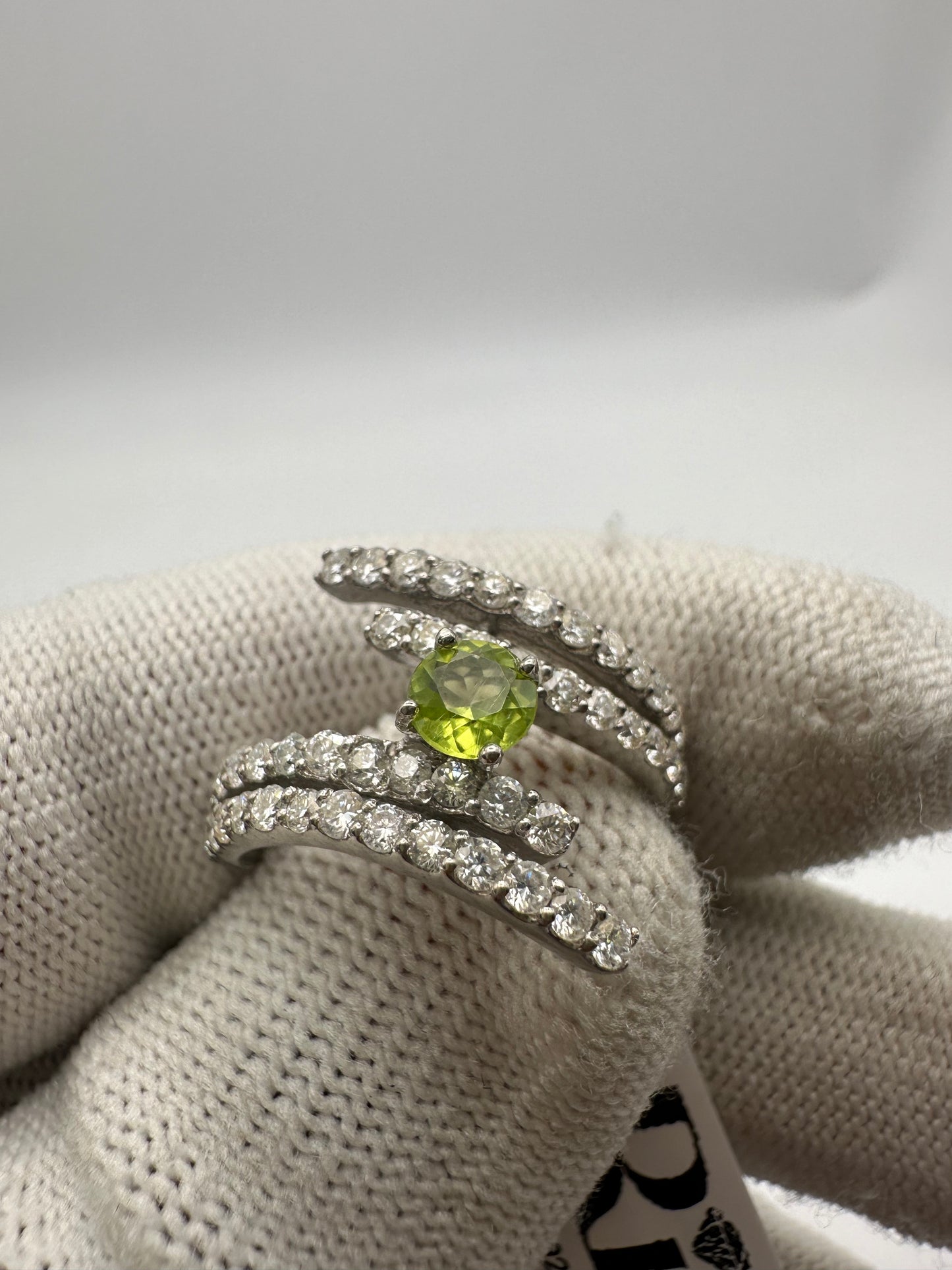 August Birthstone Peridot Ring with Moissanite Accents in Rhodium-Plated 925 Silver – A Stunning Gift for Her