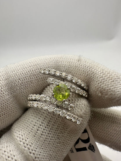 August Birthstone Peridot Ring with Moissanite Accents in Rhodium-Plated 925 Silver – A Stunning Gift for Her