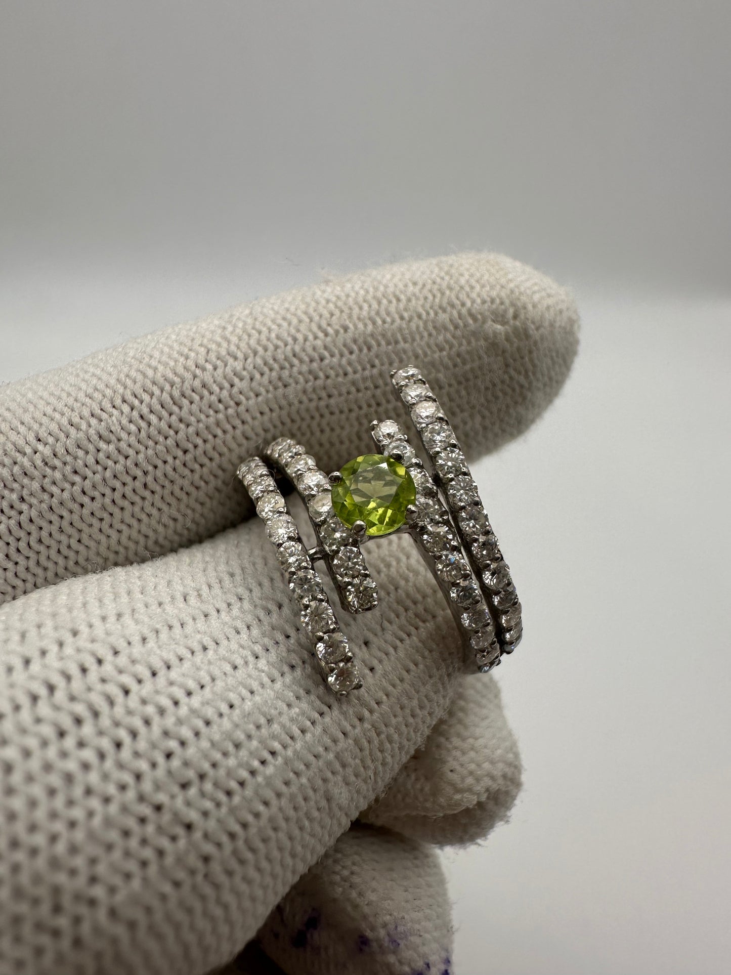 August Birthstone Peridot Ring with Moissanite Accents in Rhodium-Plated 925 Silver – A Stunning Gift for Her