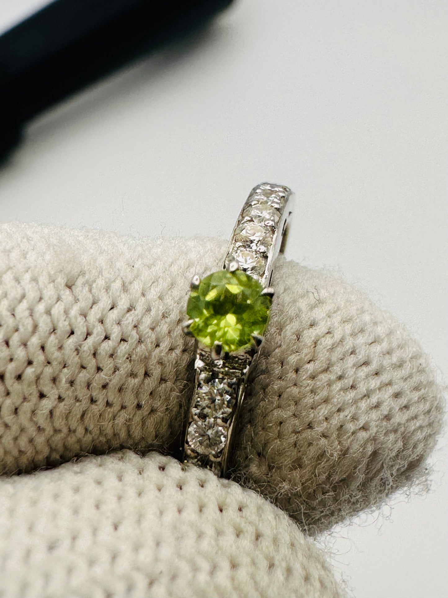 August Birthstone Peridot Ring with Moissanite Accents in Rhodium-Plated 925 Silver – A Stunning Gift for Her