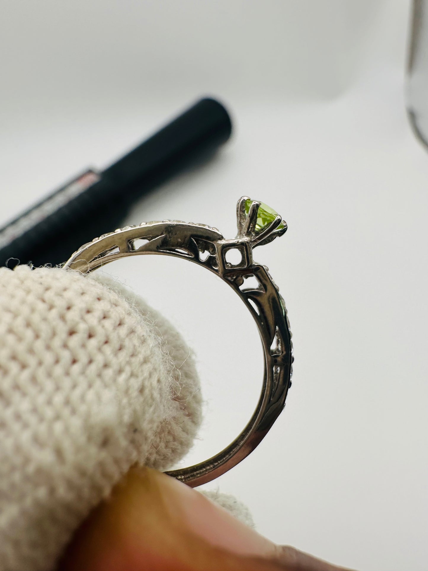 August Birthstone Peridot Ring with Moissanite Accents in Rhodium-Plated 925 Silver – A Stunning Gift for Her