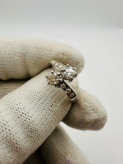 Stunning Moissanite Ring in Rhodium Plated 925 Silver